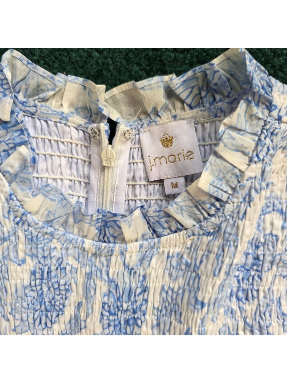 J. Marie Womens Maxi Dress Sz M Blue & White Floral Smocked Maxi 100% Cotton EUC - Picture 3 of 10